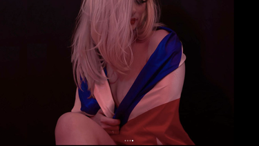 haniset enciende las redes sociales con sus nuevas fotos envuelta en la bandera cubana