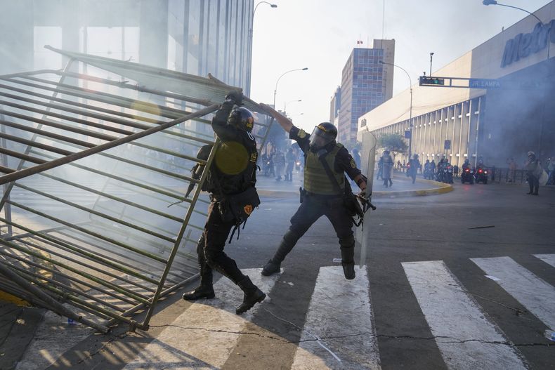 AMS-GEN PERÚ-PROTESTAS-DDHH