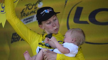 Wiebes gana 1ra etapa del Tour de Francia femenino