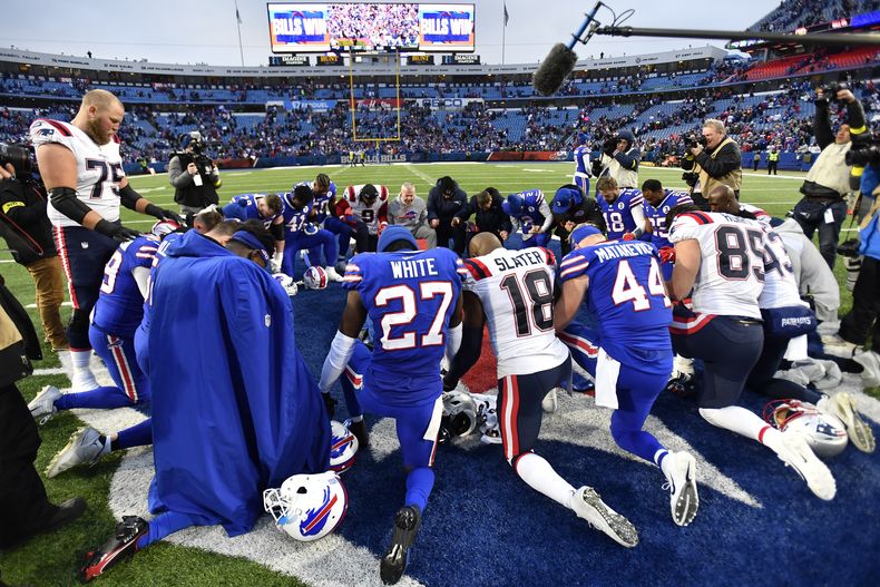 DEP-NFL PATRIOTS-BILLS