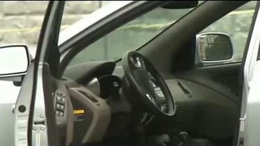 americateve | En el estado de Georgia arrestaron al padre de un niño de 22 meses que murió después de permanecer siete horas dentro de un auto.