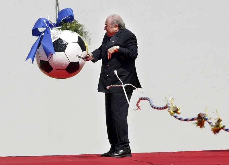 DEP-FUT_BLATTER-RENUNCIA-7.jpg