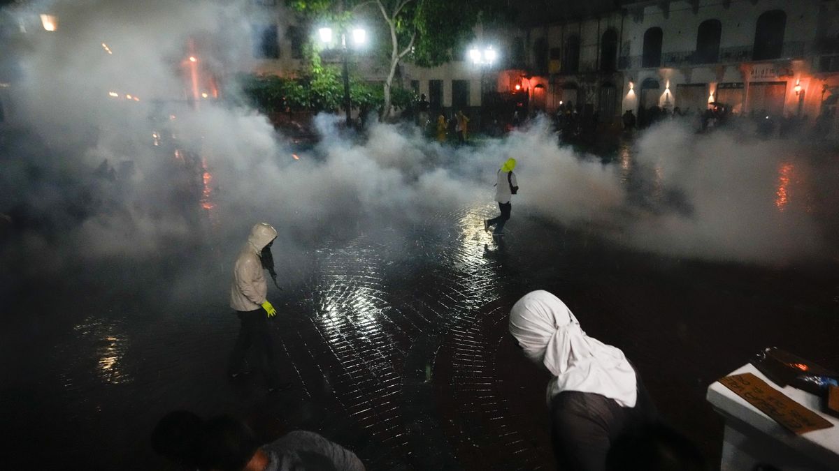 Disturbios Tras Multitudinaria Marcha Contra Contrato Minero En Panamá