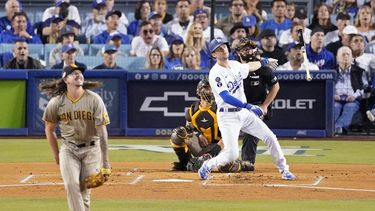 Turner y Dodgers abren con triunfo su serie contra Padres