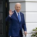 El presidente Joe Biden saluda mientras camina hacia el helicóptero Marine One para partir desde el jardín sur de la Casa Blanca, el 8 de mayo de 2024, en Washington. (Foto AP/Alex Brandon)