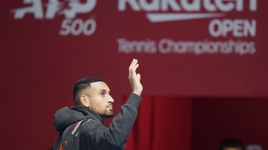 Kyrgios se retira del Abierto de Japón por lesión de rodilla