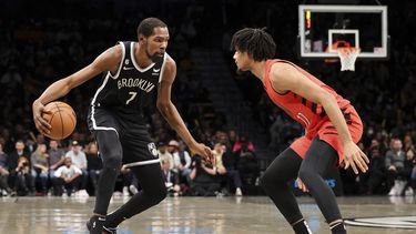 Durant, Curry lideran triunfo de Nets ante Trail Blazers