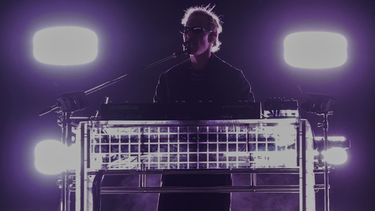 ARCHIVO - Tyrone Lindqvist de la banda australiana Rufus Du Sol durante su presentación en la 25ª edición del festival de música Vive Latino en la Ciudad de México, el domingo 16 de marzo de 2025. (Foto AP/Aurea Del Rosario, archivo)