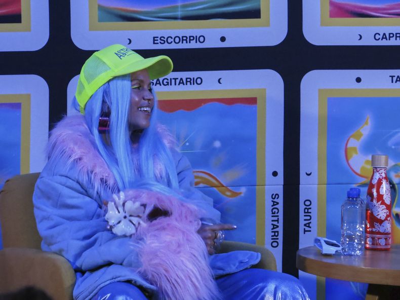 Li Saumet de Astropical canta durante una conferencia de prensa en la Ciudad de México, el lunes 10 de marzo de 2025. (Foto AP/Berenice Bautista)