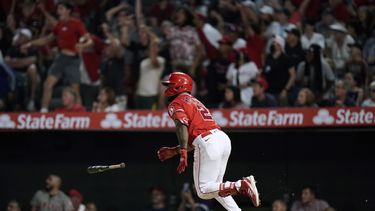 Rengifo y Fletcher dan a Angelinos victoria sobre Rangers