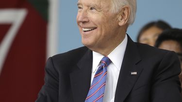 Biden opina que Trump “envalentonó” a supremacistas blancos