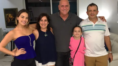 carlos otero se reencuentra con su hermana en miami tras 10 anos sin verse