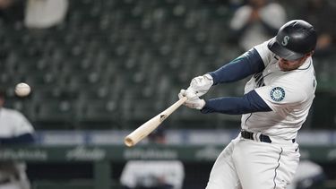 Lewis y Seager lideran a Marineros, ganan 5-2 a los Orioles
