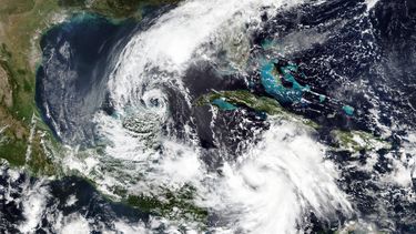huracan delta se acerca a mexico como ciclon de categoria 3