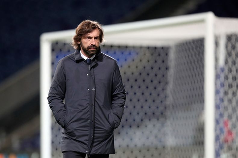 ARCHIVO - El técnico de Juventus Andrea Pirlo previo al partido contra FC Porto en la Liga de Campeones, el 17 de febrero de 2021, en Oporto. (AP Foto/Luis Vieira)