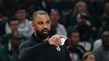 Spoelstra y Udoka, guías del duelo Heat-Celtics por el Este