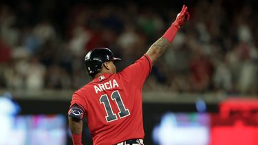Bravos despiertan para derrotar 8-1 a Ohtani y Angelinos