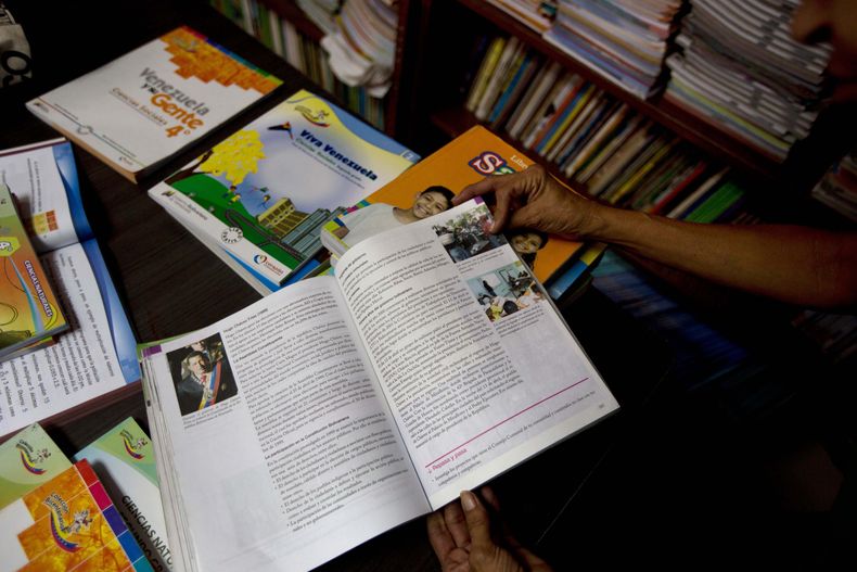 REP-GEN_VENEZUELA-TEXTOS_ESCOLARES_BOLIVARIANOS-2.jpg