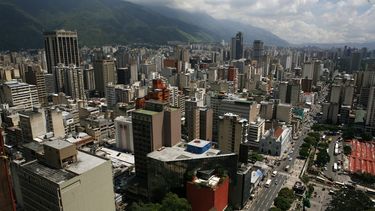 americateve | En los últimos seis años, el salario mínimo en Venezuela ha tenido un incremento de 512%, al subir de 799,23 a 4.889,15 bolívares.