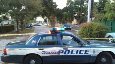 americateve | Luego de una fuerte discusión, Julián Ovalle, de 40 años, asesinó a su pareja Rossana Sabater, de 31 años, tras lo cual terminó con su vida cortándose la garganta