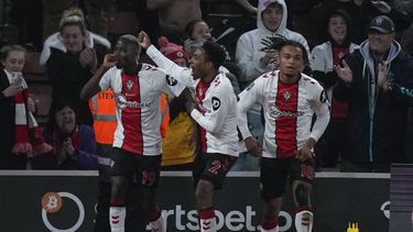 Southampton sorprende y elimina al City en la Copa de Liga