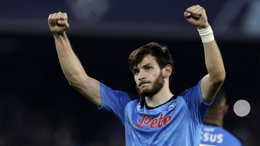 Kvaradona, listo para reanudar campaña con Napoli