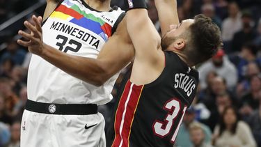 Timberwolves ligan su cuarto triunfo, superan al Heat