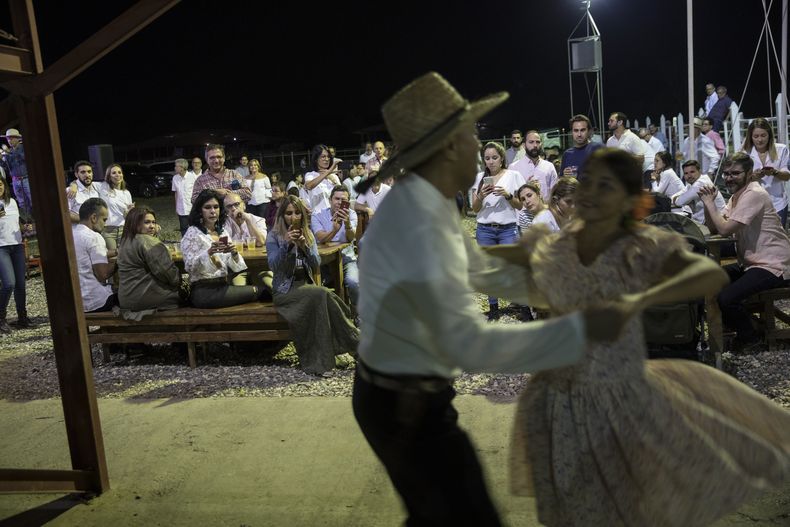 REP-GEN_VENEZUELA-BODA_FASTUOSA-7.jpg