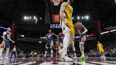 Brogdon y Bitazde conducen a Pacers a victoria sobre Rockets