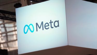 ARCHIVO - El logotipo de Meta en la feria Vivatech de París el 14 de junio de 2023. (AP Foto/Thibault Camus/Archivo)
