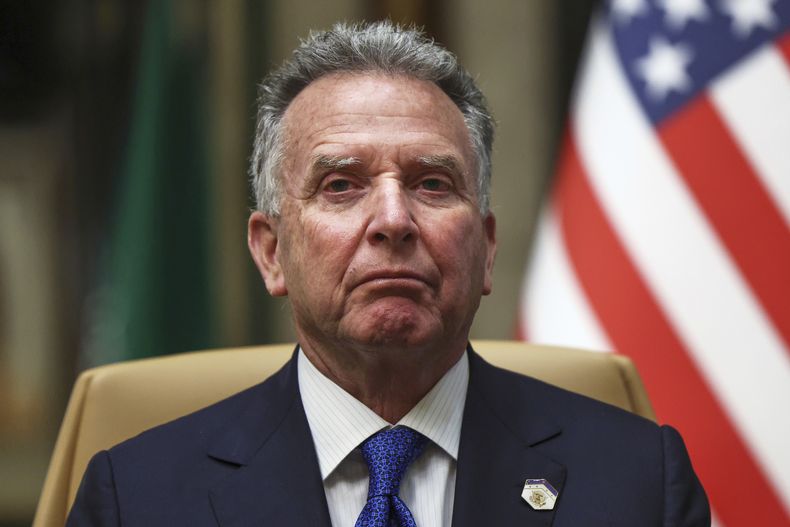 ARCHIVO - El enviado de EEUU para Oriente Medio, Steve Witkoff, durante una visita oficial en Riad, Arabia Saudí, el 18 de febrero de 2025. (Evelyn Hockstein/Pool Photo vía AP)