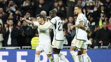 Brahim Diaz del Real Madrid celebra tras anotar el primer gol de su equipo en la victoria 2-0 ante Granada en la Liga española, el sábado 2 de diciembre de 2023, en Madrid. (AP Foto/José Bretón)