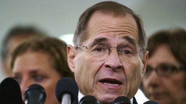 Demócratas hablan de posible impugnación de Trump