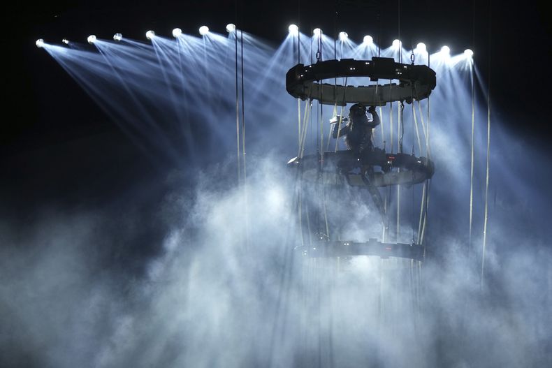 Katy Perry durante su concierto en la Arena CDMX en la Ciudad de México el miércoles 23 de abril de 2025. (Foto AP/Fernando Llano)