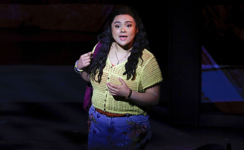 Tatianna Córdoba durante un ensayo para la producción de Broadway de Real Women Have Curves el viernes 28 de marzo de 2025, en Nueva York. (Foto CJ Rivera/Invision/AP)