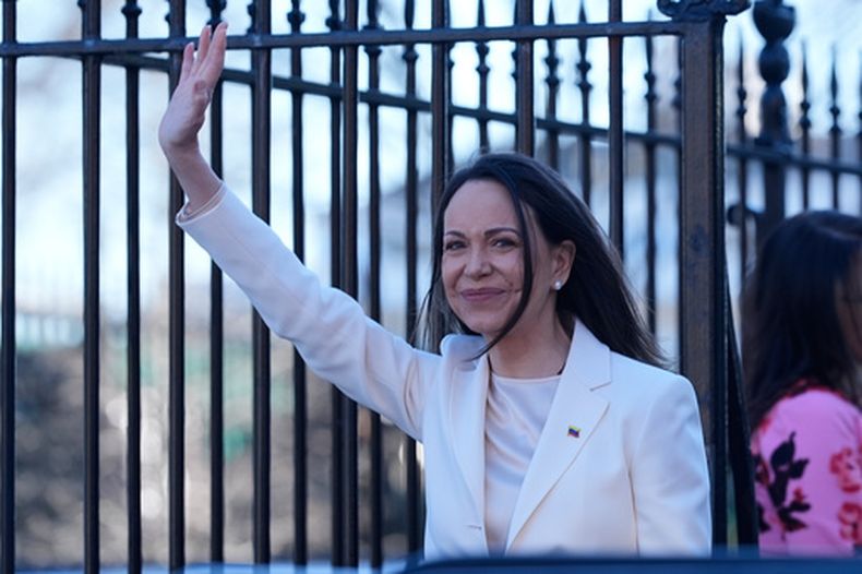 La líder opositora venezolana María Corina Machado al salir de la Casa Blanca en Washington, el 15 de enero del 2026. (AP foto/Pablo Martinez Monsivais)