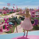 En esta imagen proporcionada por Warner Bros. Pictures, Margot Robbie en una escena de Barbie. (Warner Bros. Pictures vía AP)