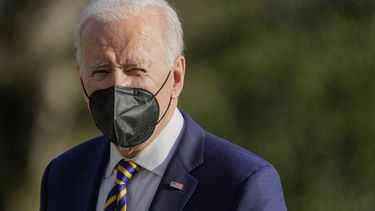 Biden partirá fondos afganos entre ayuda y víctimas del 11-S