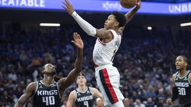 Grant impulsa remontada de Trail Blazers ante Kings