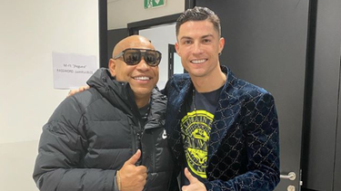 alexander delgado y sus hijos conocen a cristiano ronaldo en torino, italia