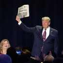 El presidente Trump celebra su triunfo sobre juicio político en su contra