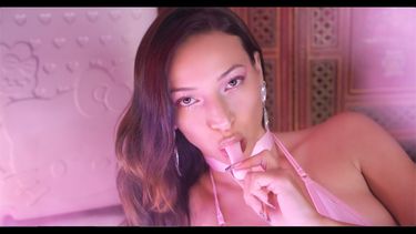 quimico utra mega estrena cancion junto a albania sofia