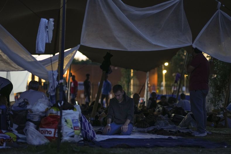 EUR-INM HOLANDA-MIGRANTES