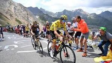 tour de francia 2023 inicio volcanico: adam yates triunfa delante de su hermano en bilbao el dia que enric mas dijo adios