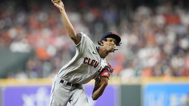 Ramírez y McKenzie destacan, Guardianes superan a Astros 6-1