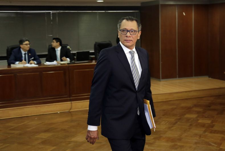AMS-GEN ECUADOR-EX VICEPRESIDENTE LIBRE