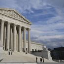 Corte Suprema falla contra inmigrantes en caso de detención