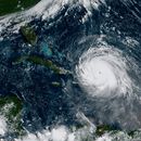 Aguas cálidas en Atlántico generan fuertes huracanes