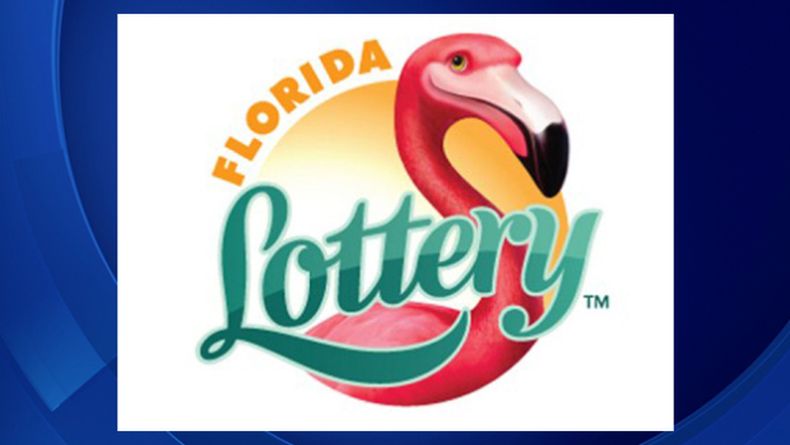 Los agentes arrestaron a la propietaria, acusada de operar una Lotería de la Florida fraudulenta.