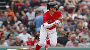 Kiké Hernández entra a lista de lesionados de Boston